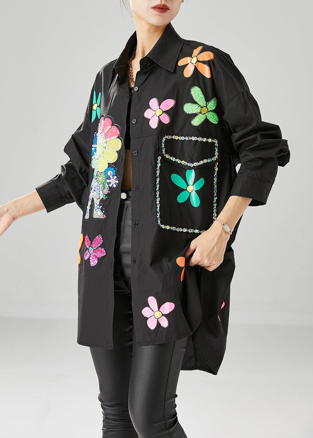 Classic Vintage Blouse with a Flattering Fit
