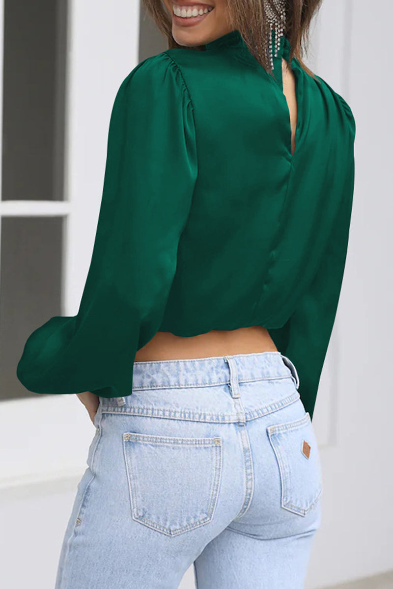 Effortlessly Elegant Top with a Timeless Design