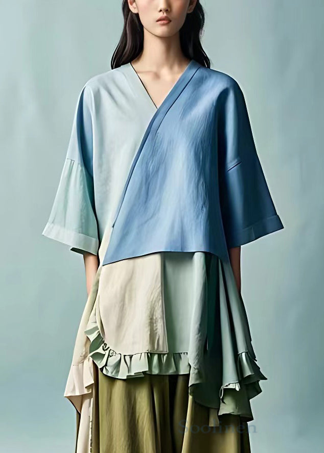 Well Tailored Top with a Graceful Silhouette