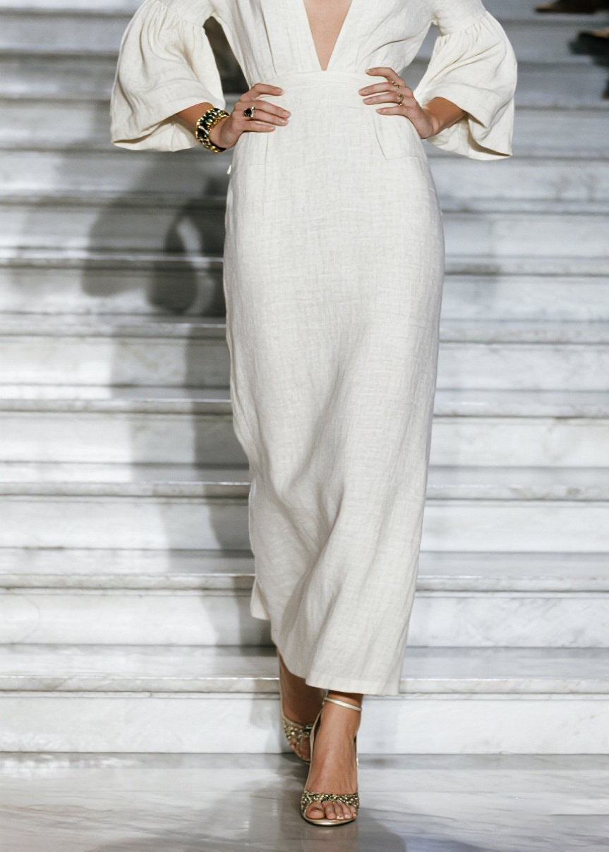 Classic Vintage Dress with a Flattering Fit