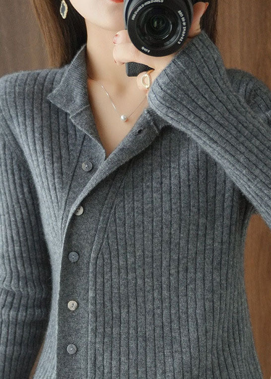 A Vintage Style Top with Delicate Timeless Details