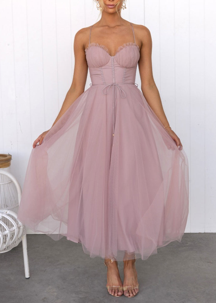 Beautifully Crafted Dress in a Classic Style