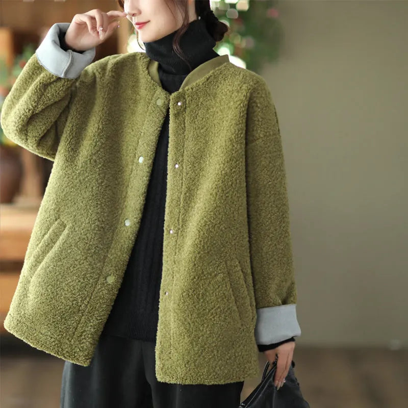Beautifully Finished Coat in a Timeless Design