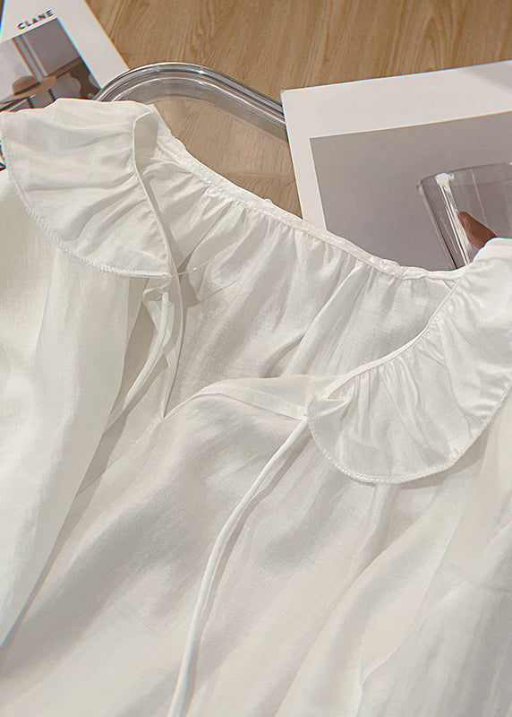 Classic Vintage Blouse with a Flattering Fit