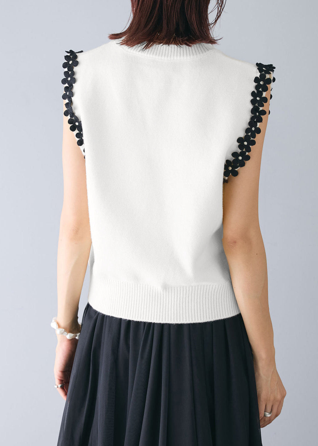 Effortlessly Elegant Garment with a Timeless Design