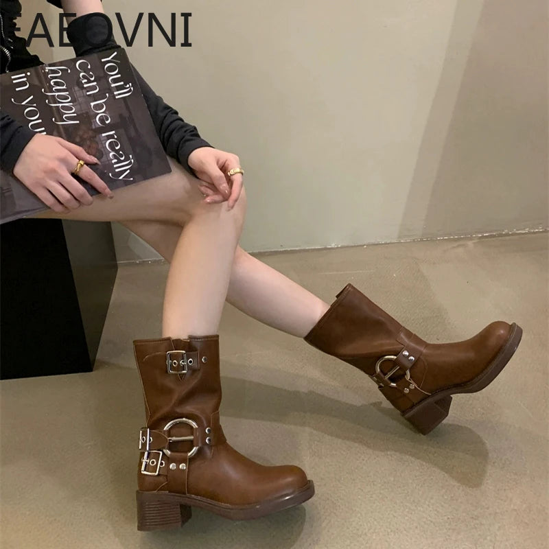 Graceful Orthopedic Boots for Modern Look