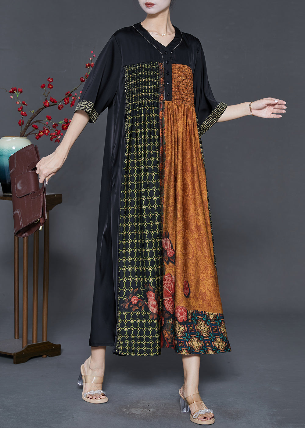 Well Tailored Dress with a Graceful Silhouette