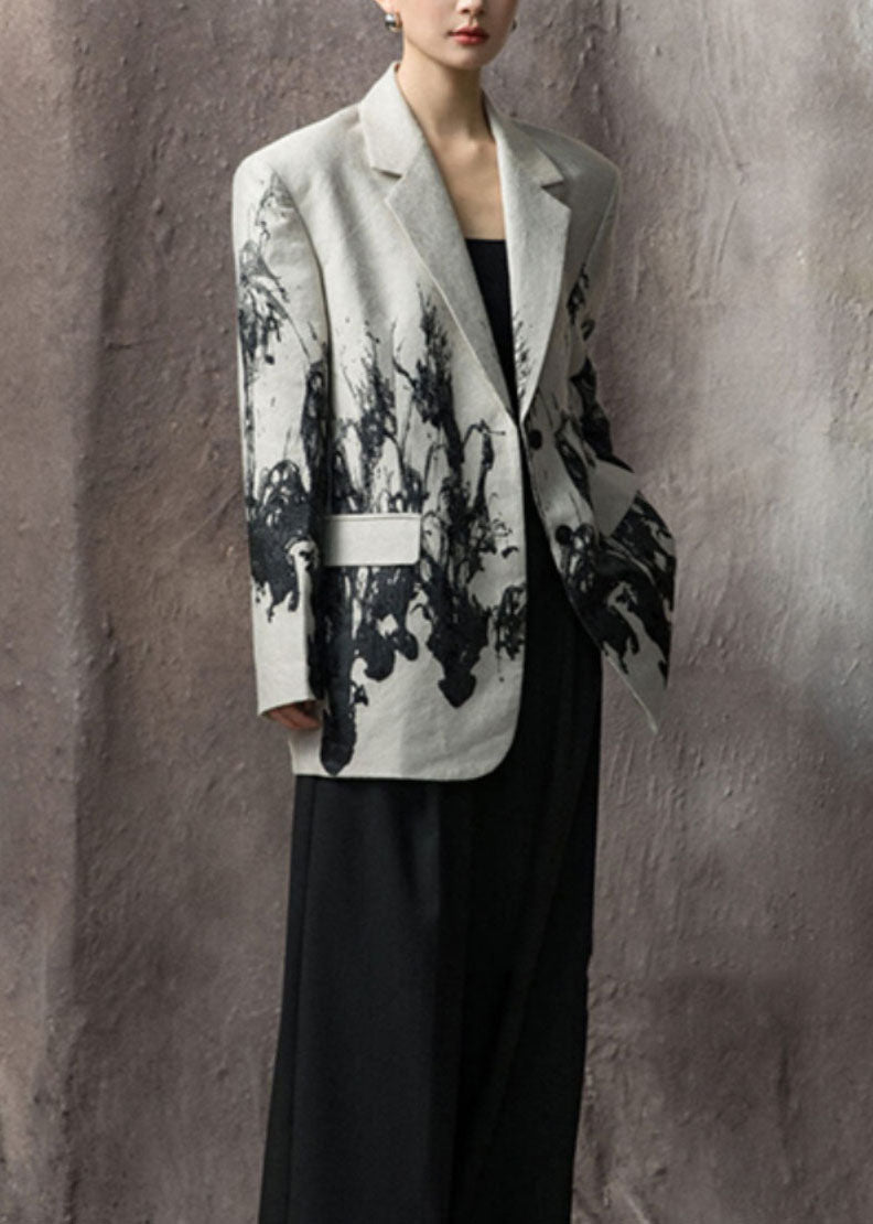 Elegantly Styled Coat for Everyday Wear