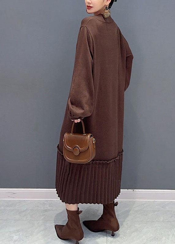 Classic Vintage Sweater with a Flattering Fit