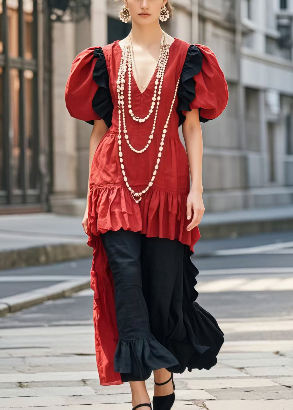 Well Tailored Dress with a Graceful Silhouette