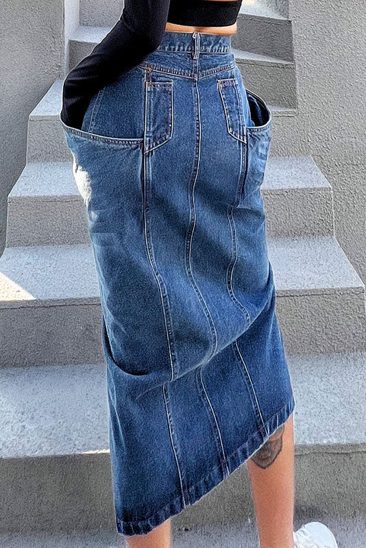 Sophisticated Garment with a Clean Classic Look