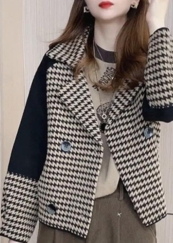 Classic Vintage Coat with a Flattering Fit