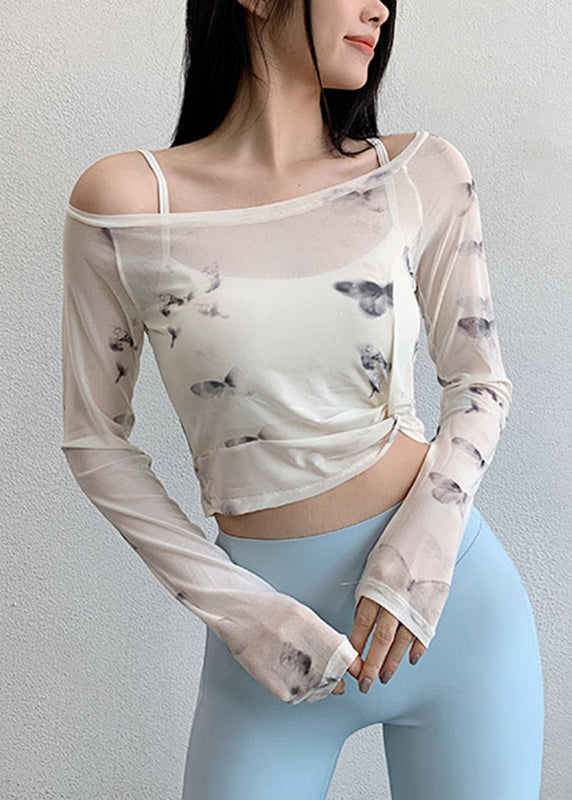 Well Tailored Top with a Graceful Silhouette