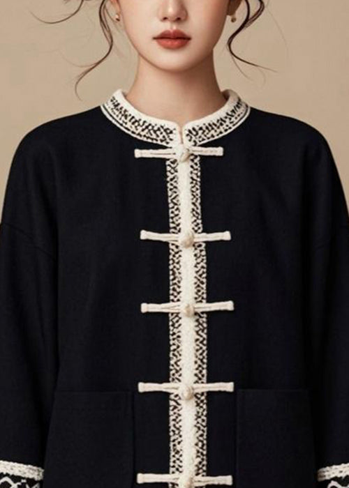 Gracefully Styled Coat for Any Occasion
