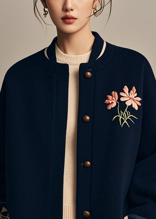 Effortlessly Elegant Coat with a Timeless Design