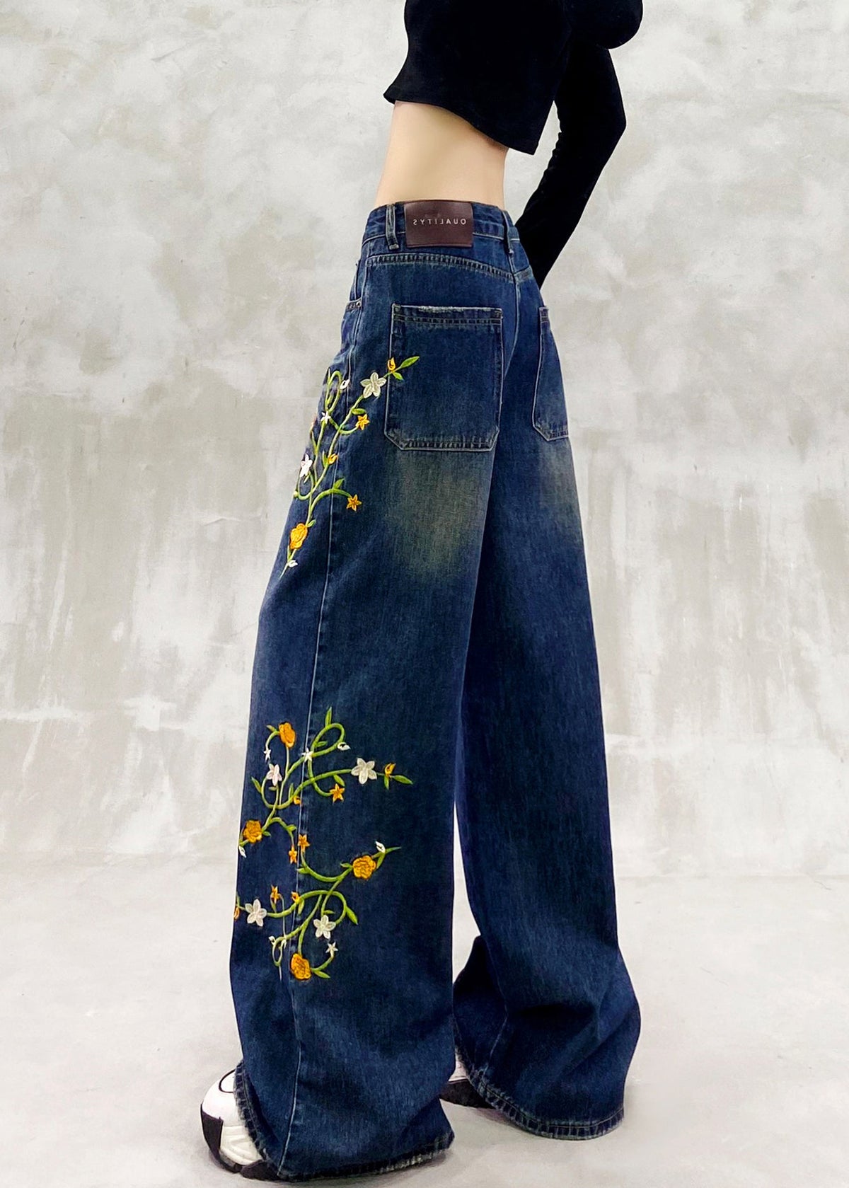 Classic Vintage Pants with a Flattering Fit