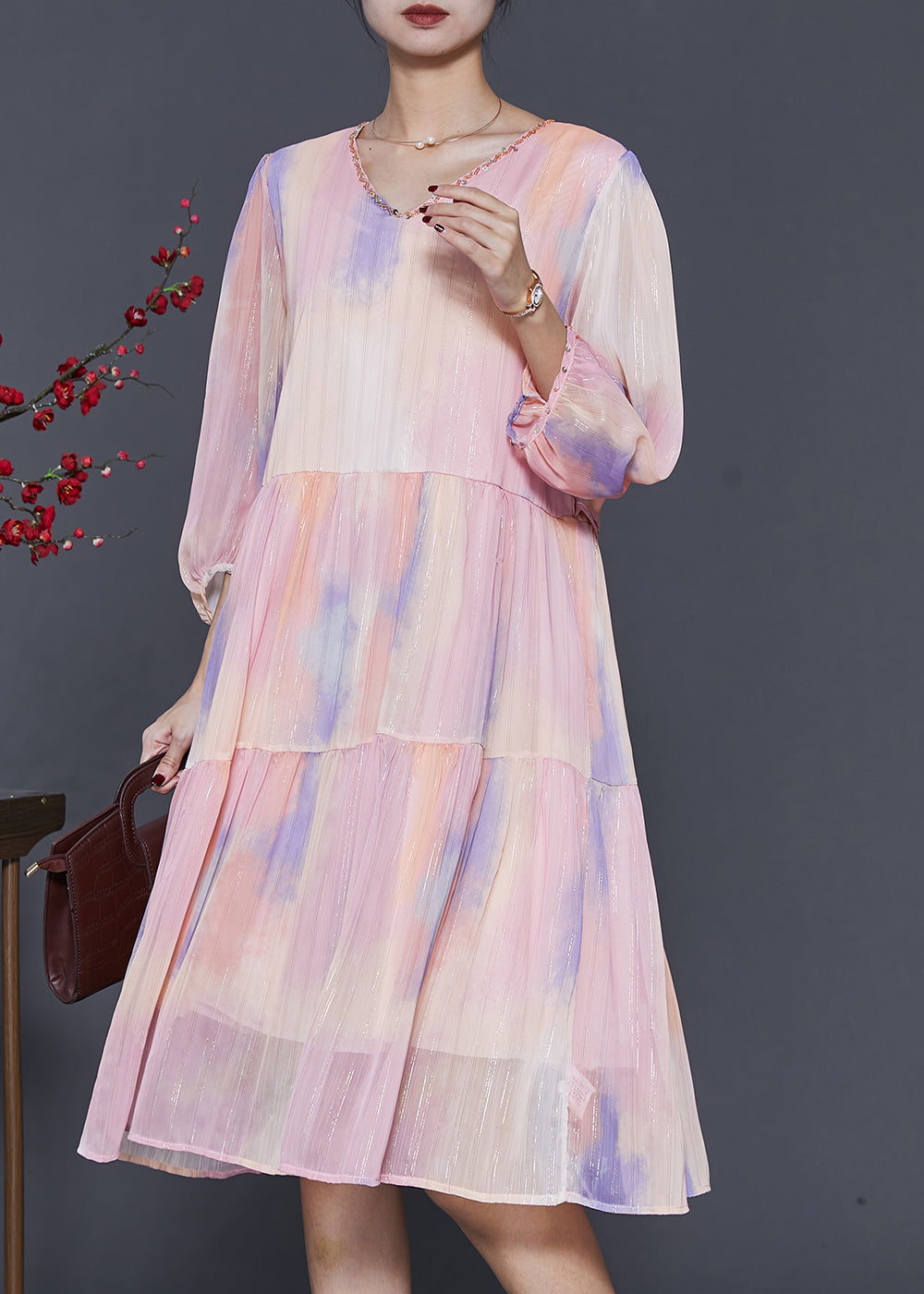 Beautifully Finished Dress in a Timeless Design