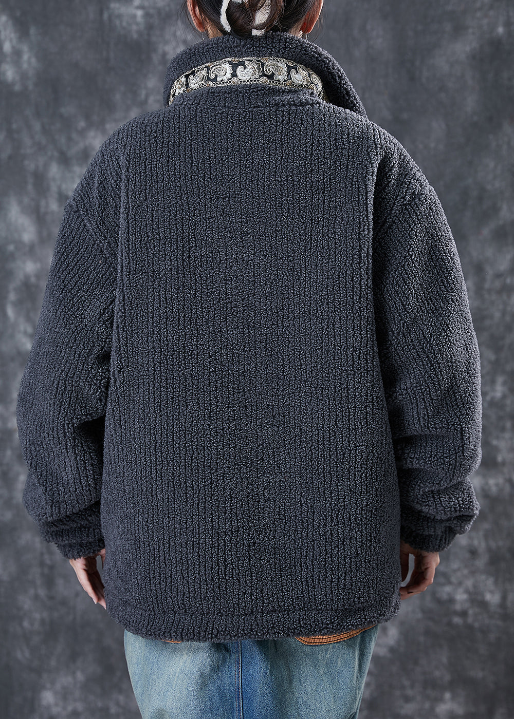 Beautifully Finished Coat in a Timeless Design