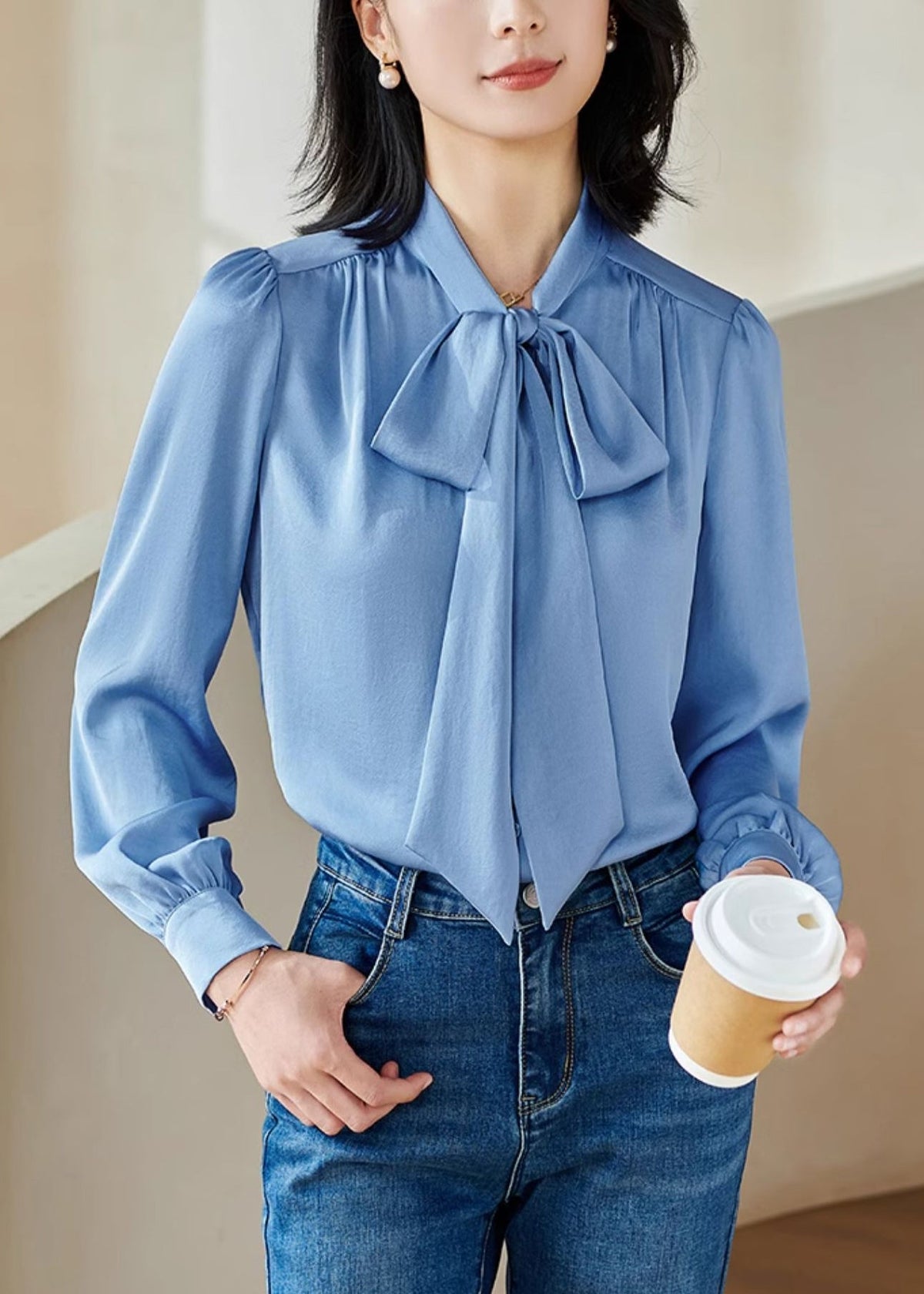 Well Tailored Shirt with a Graceful Silhouette