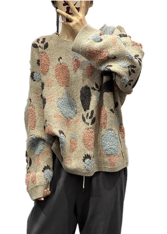 Classic Vintage Sweater with a Flattering Fit