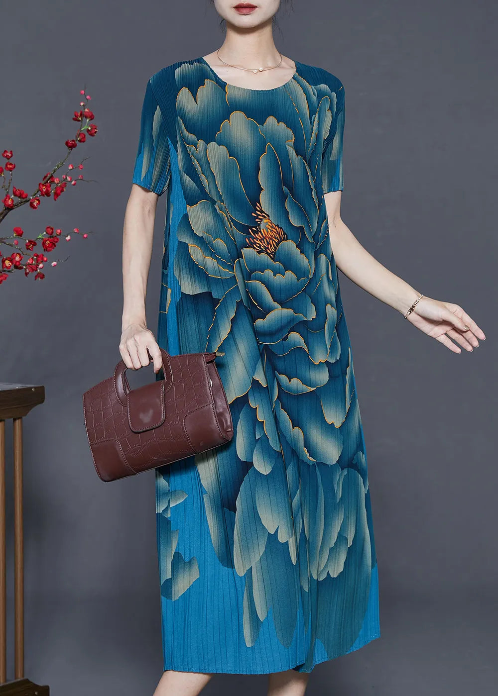 Polished Dress with an Effortless Classic Look