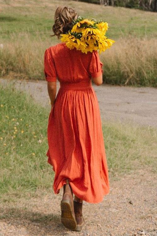Gracefully Styled Dress for Any Occasion