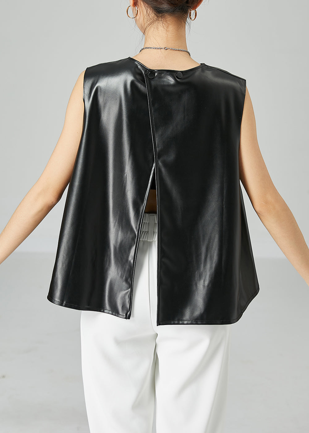 Gracefully Styled Garment for Any Occasion