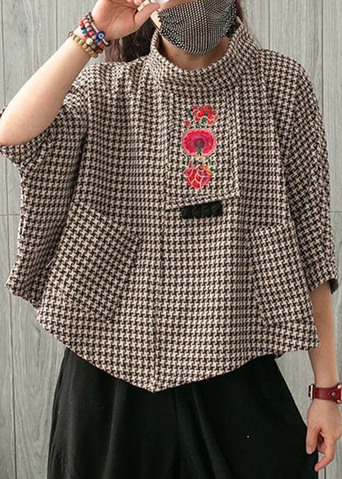 Effortlessly Elegant Top with a Timeless Design