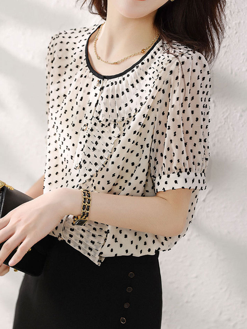 Gracefully Styled Shirt for Any Occasion