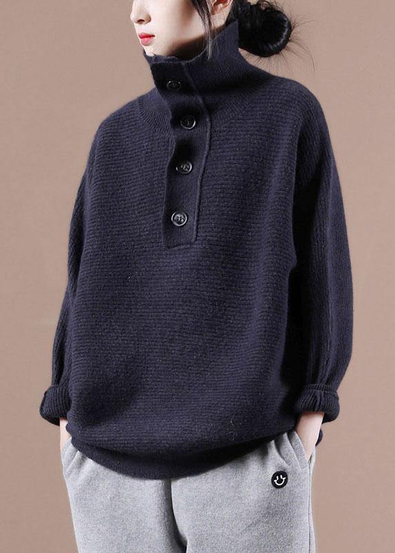 Classic Vintage Sweater with a Flattering Fit