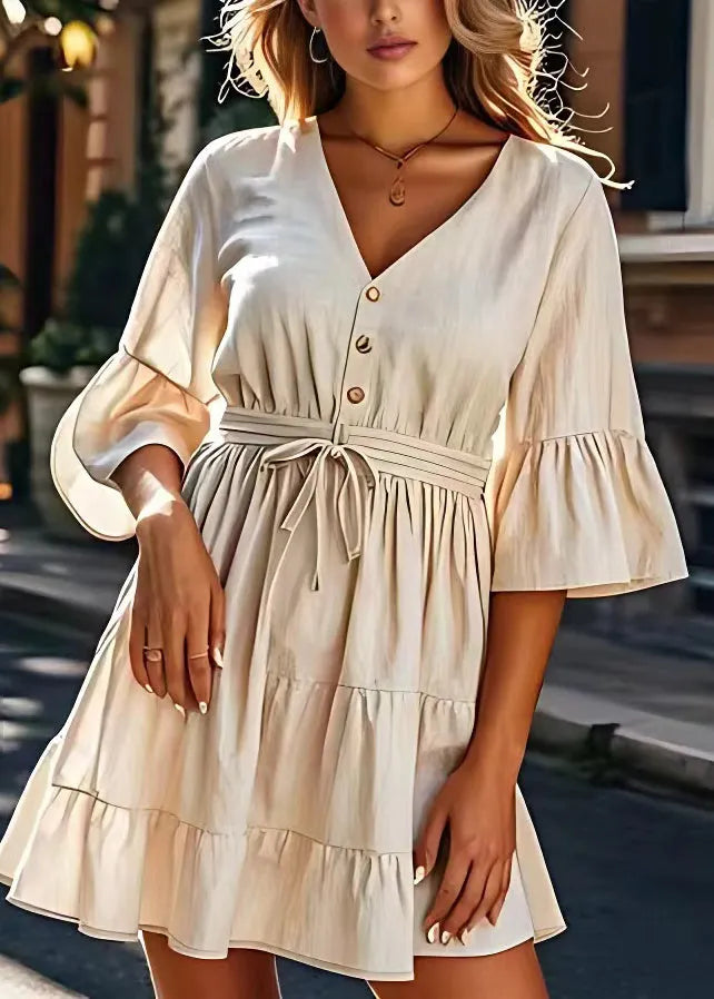 Effortlessly Elegant Dress with a Timeless Design