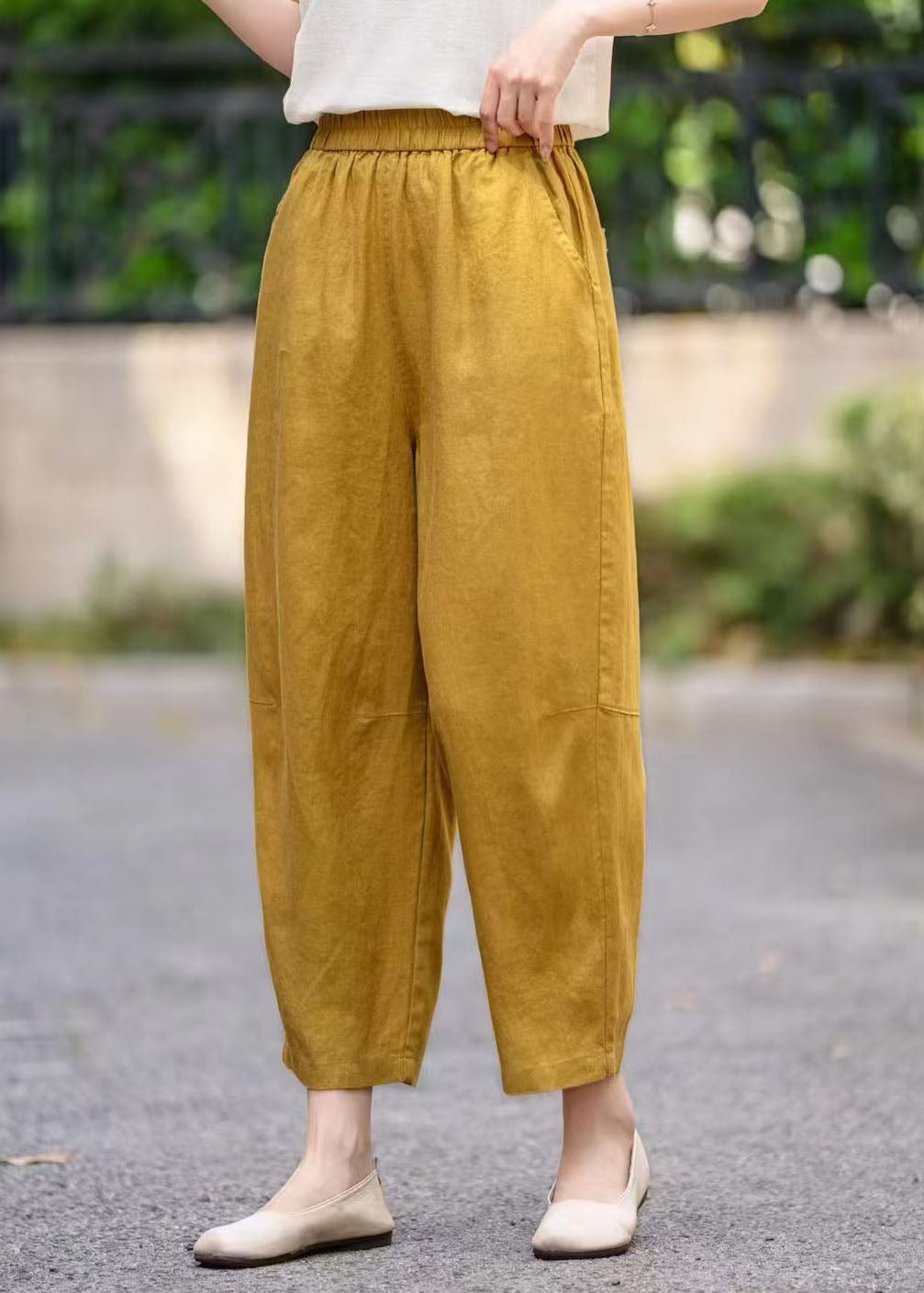 Well Tailored Pants with a Graceful Silhouette