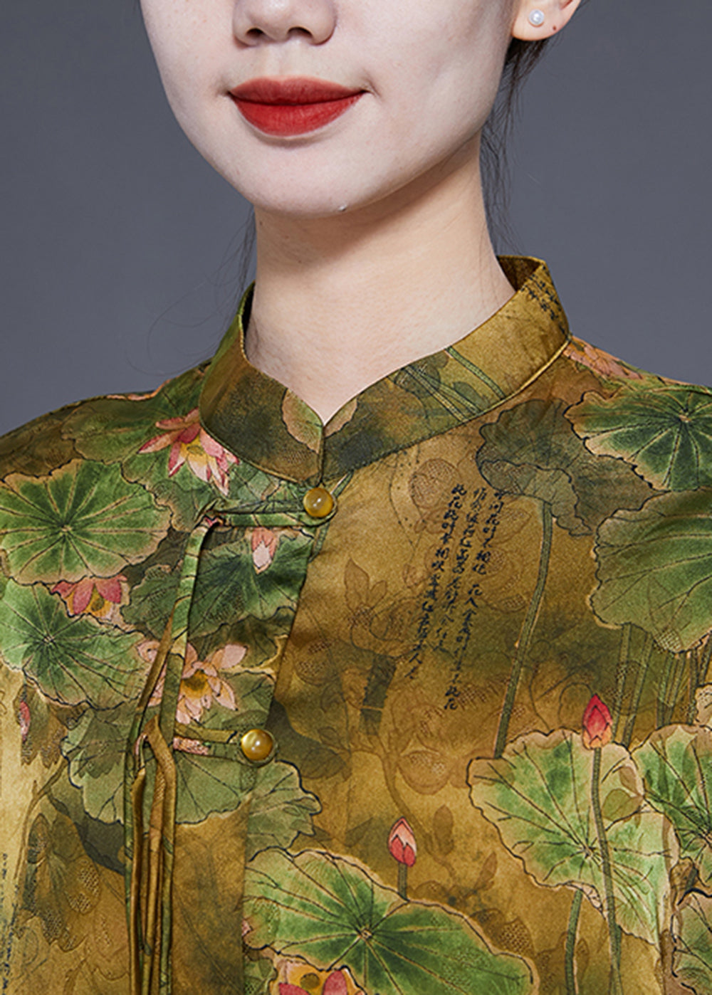 Classic Vintage Top with a Flattering Fit