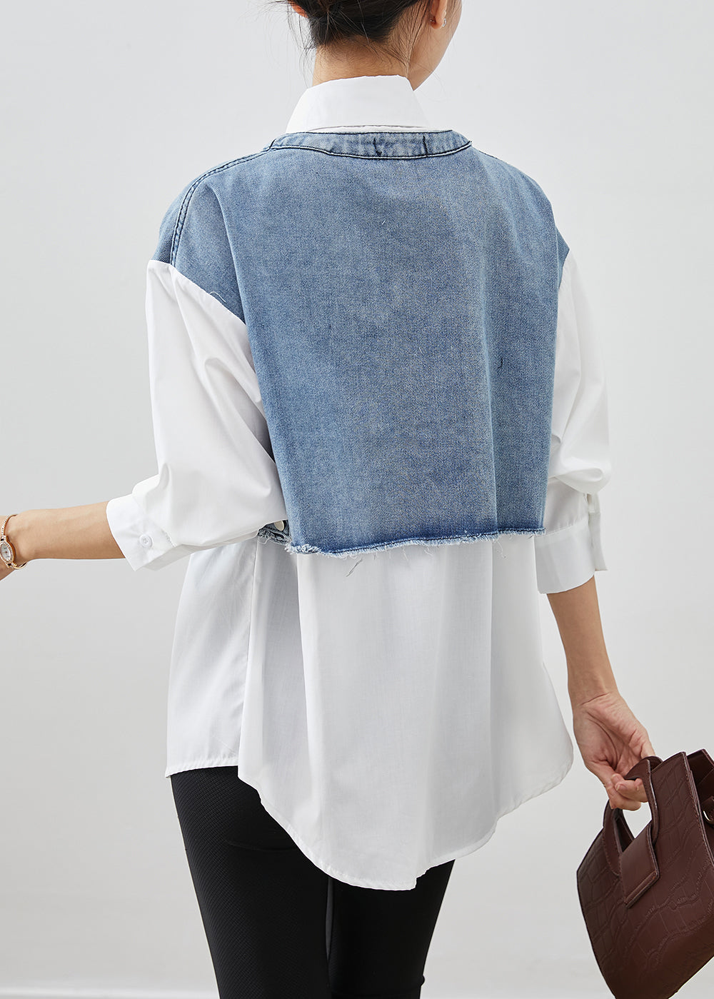 Well Tailored Blouse with a Graceful Silhouette