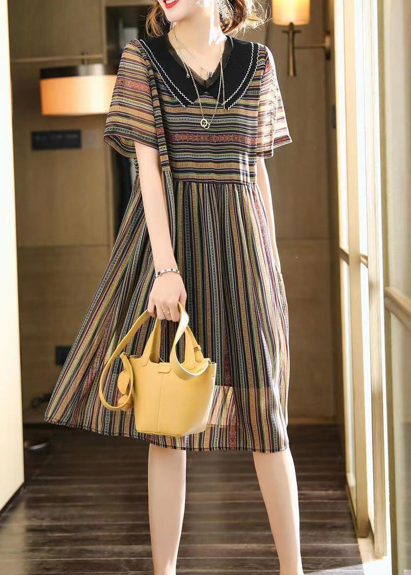 Classic Vintage Dress with a Flattering Fit