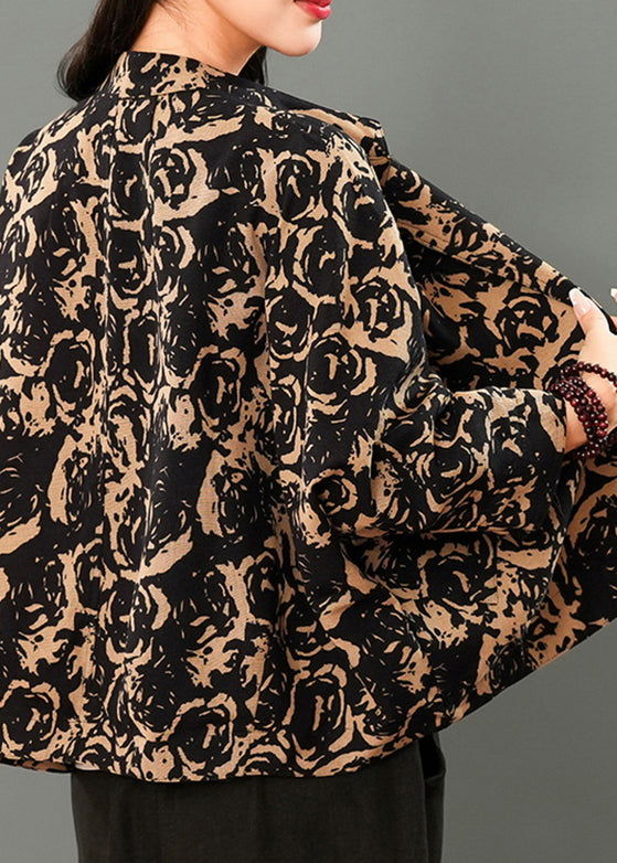 Effortlessly Elegant Coat with a Timeless Design