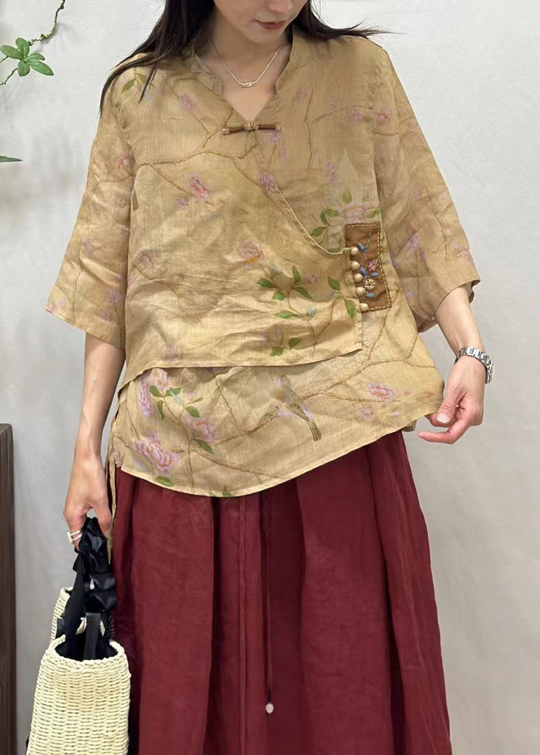 Classic Vintage Shirt with a Flattering Fit