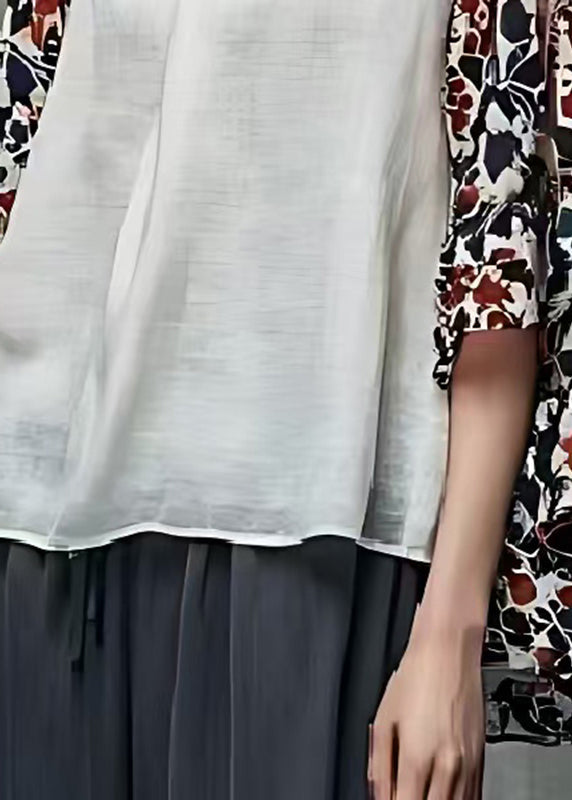 Effortlessly Elegant Top with a Timeless Design