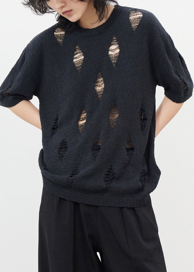 Effortlessly Elegant Top with a Timeless Design