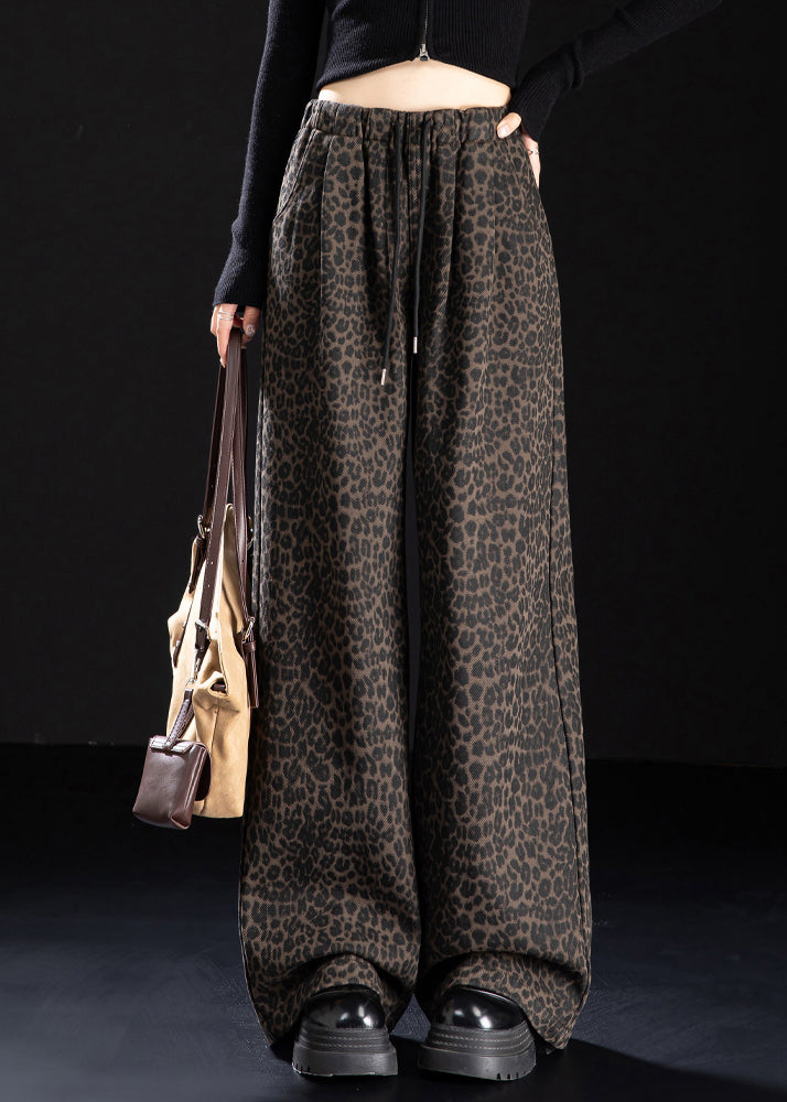 Elegantly Styled Pants for Everyday Wear