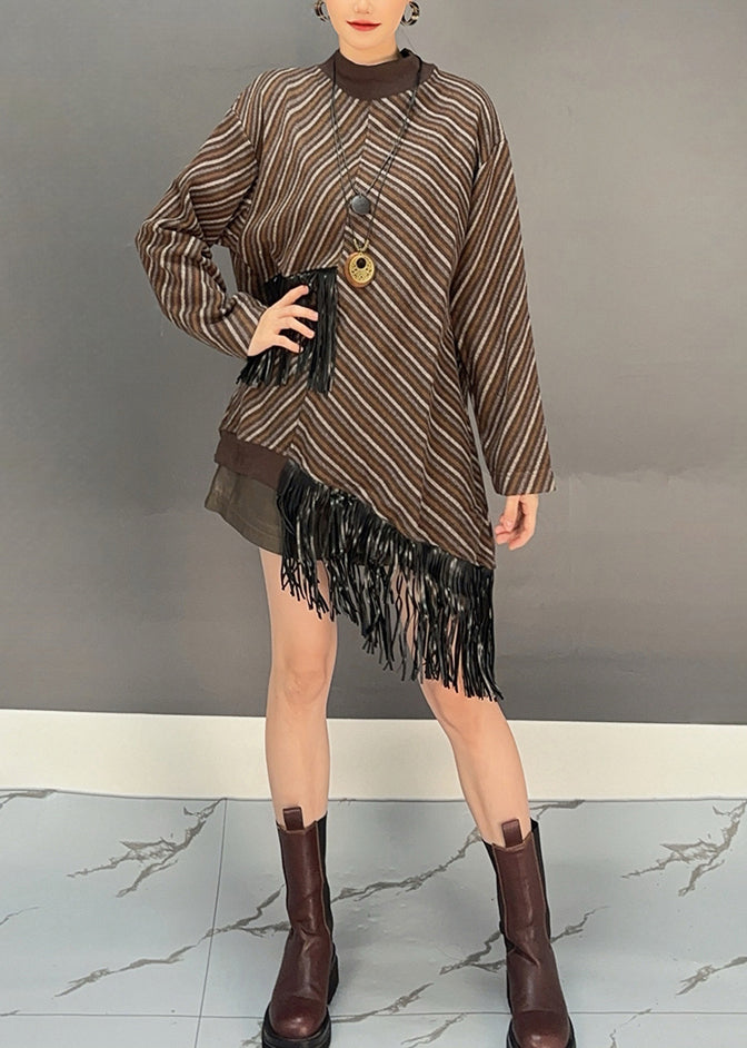 Classic Vintage Sweater with a Flattering Fit