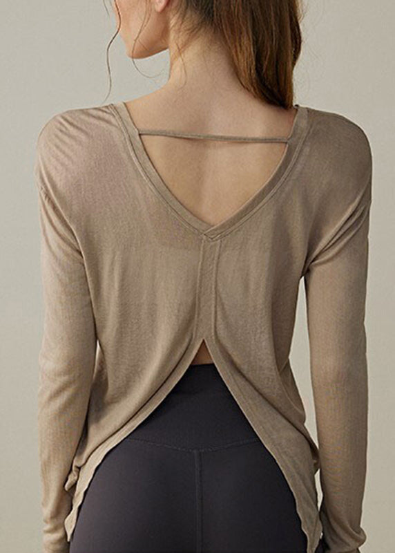 Well Tailored Top with a Graceful Silhouette