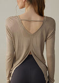 Well Tailored Top with a Graceful Silhouette