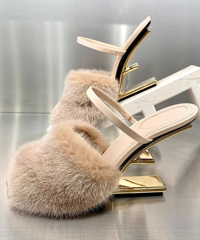 Graceful Orthopedic Sandals for Modern Look