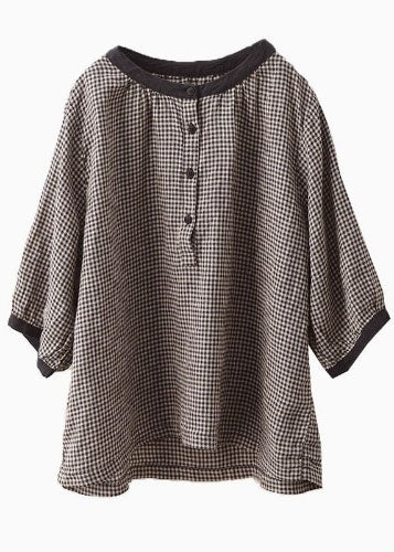 Effortlessly Elegant Top with a Timeless Design