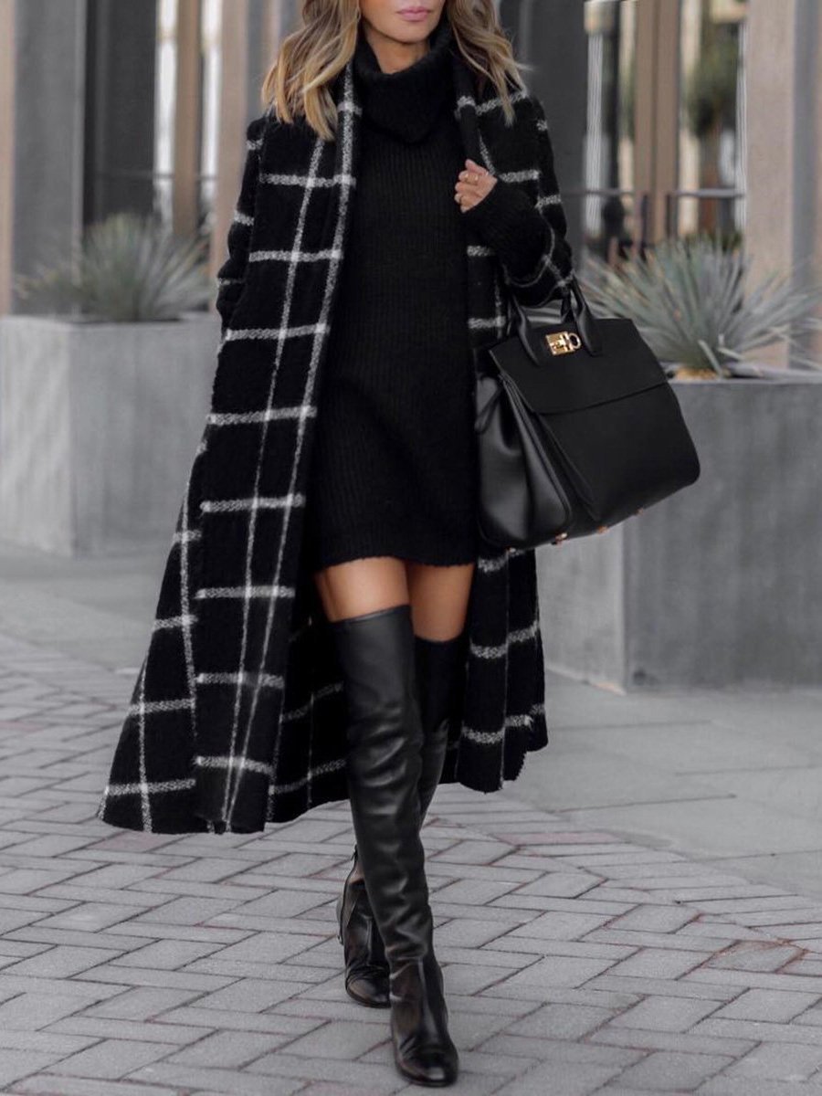 Effortlessly Elegant Coat with a Timeless Design