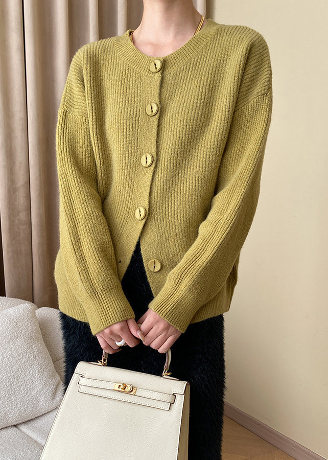 Gracefully Styled Coat for Any Occasion