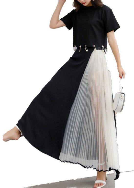 Gracefully Styled Garment for Any Occasion