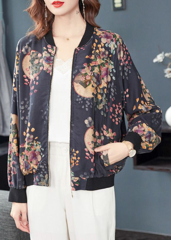 Effortlessly Elegant Coat with a Timeless Design