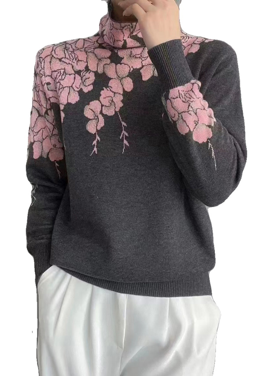 A Vintage Style Top with Delicate Timeless Details